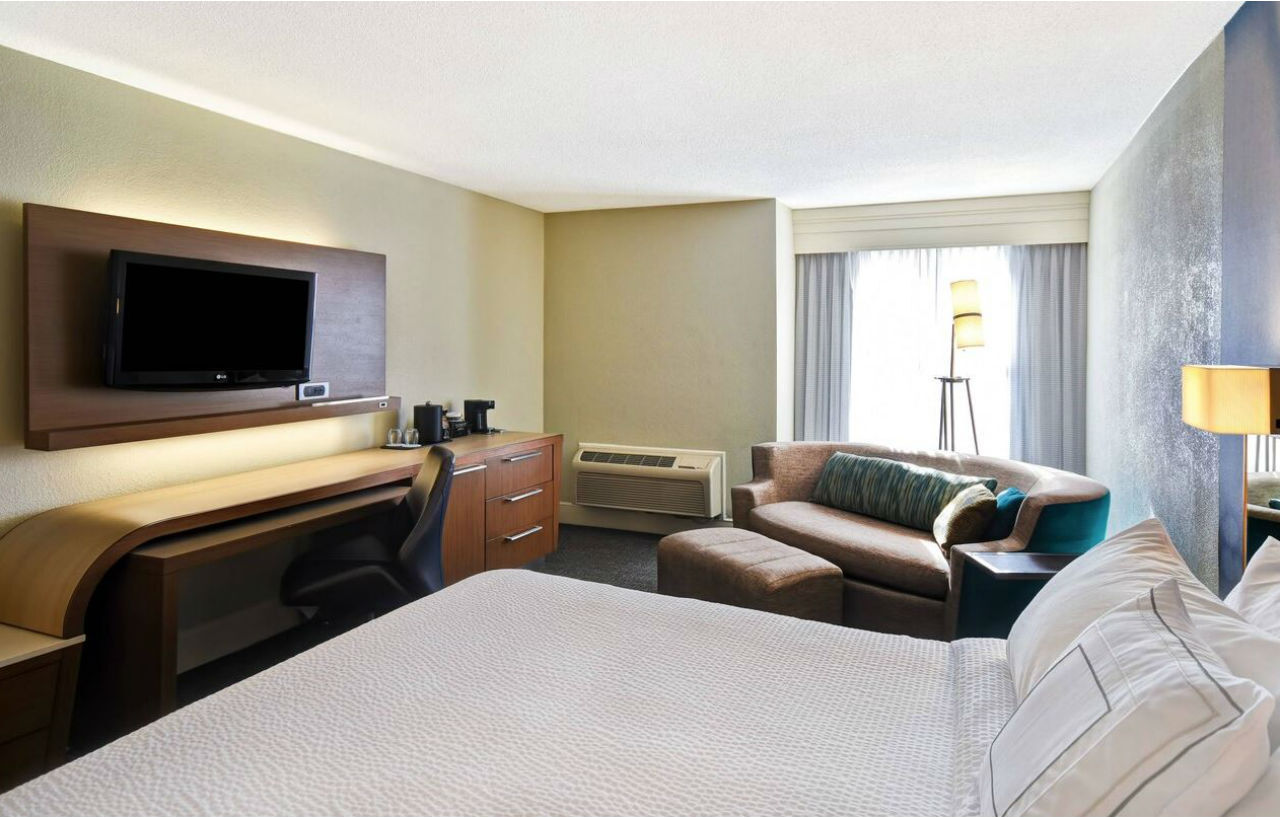 Courtyard Cape Cod 3*